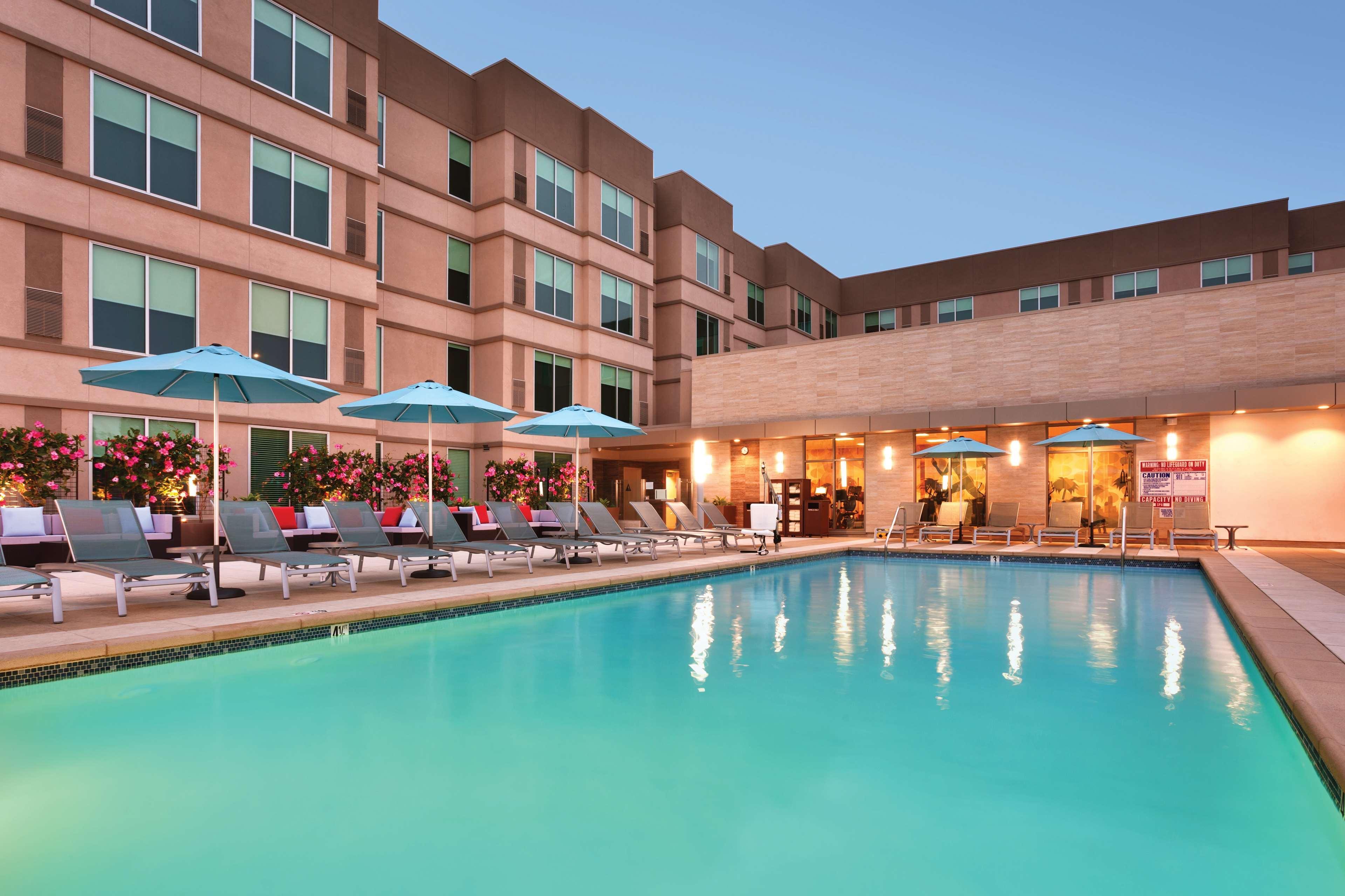 Hyatt House At Anaheim Resort/Convention Center Zewnętrze zdjęcie